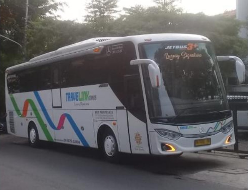 Pilih Sewa Bus Luxury untuk Acara Spesial Anda di Tangerang